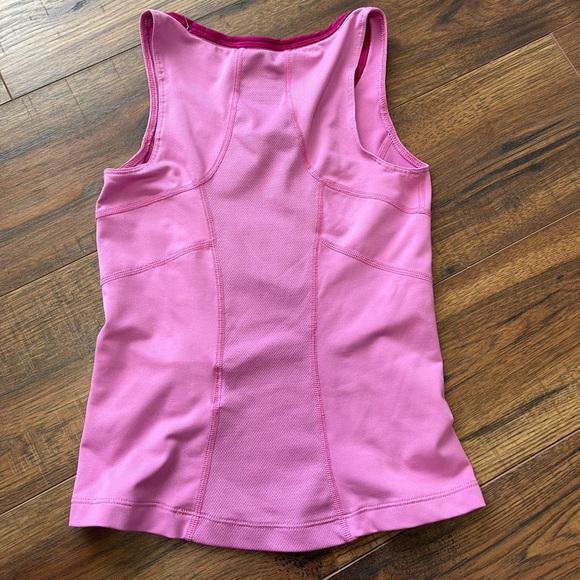 Nike dri-fit tank - Picture 2 of 2